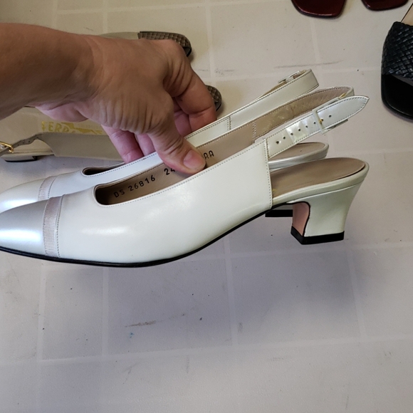 Dress shoes - Picture 2 of 4